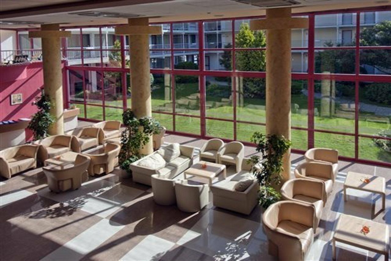 Hotel Longosa Pantai Sunny Luaran gambar
